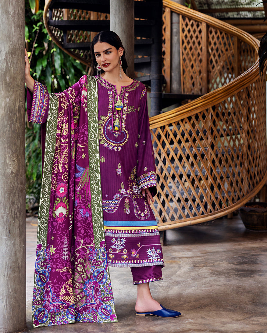 Women Wearing Plum Swirl Magenta Long Shirt for Luxury Events - Pakistani Designer Wear for Women in UK | Kifat
