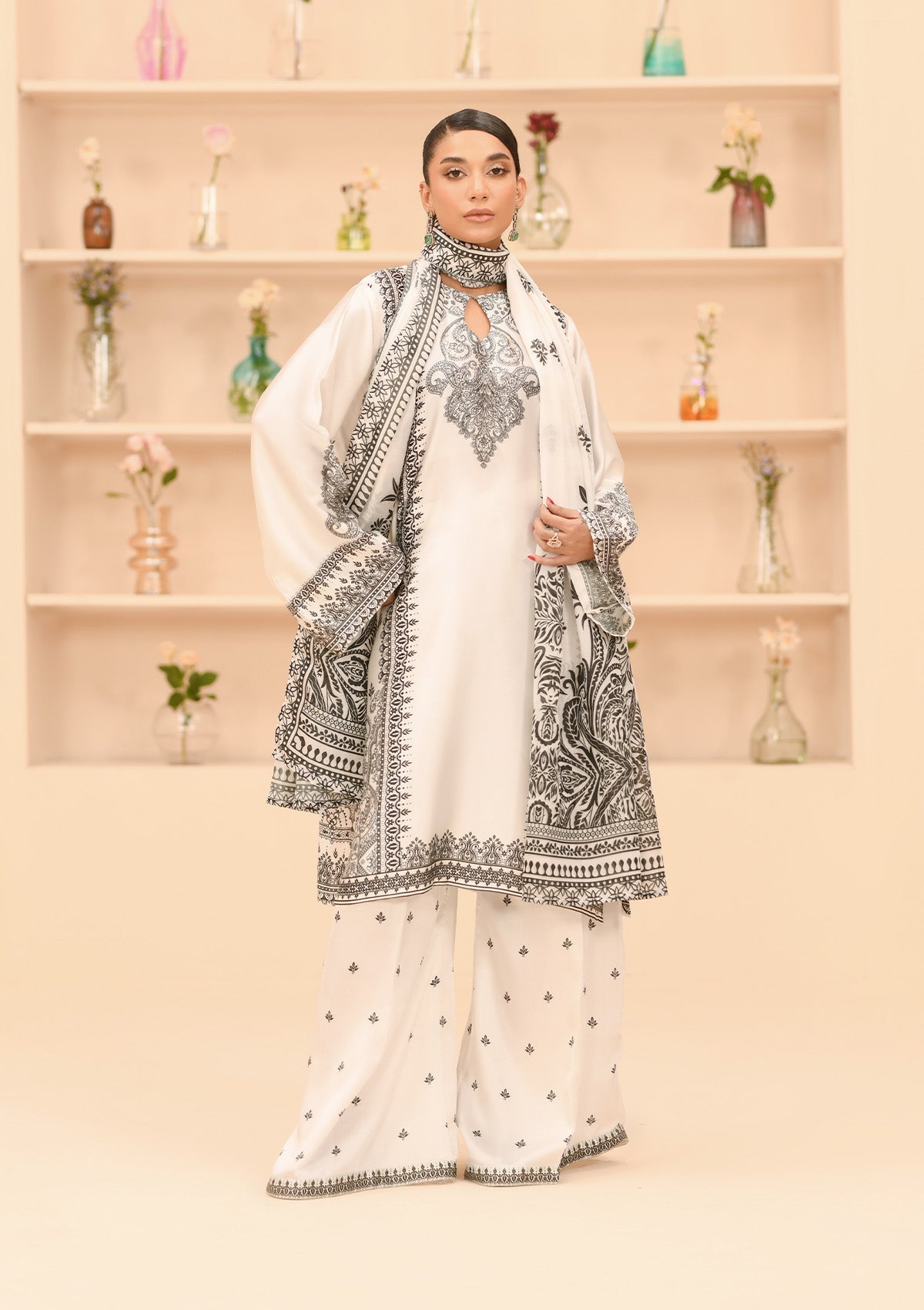MISS AIK - RTW '24 D1 - LOOK 02 White Long Shirt For Luxury Events - Pakistani Designer Wear for Women in UK | Kifat