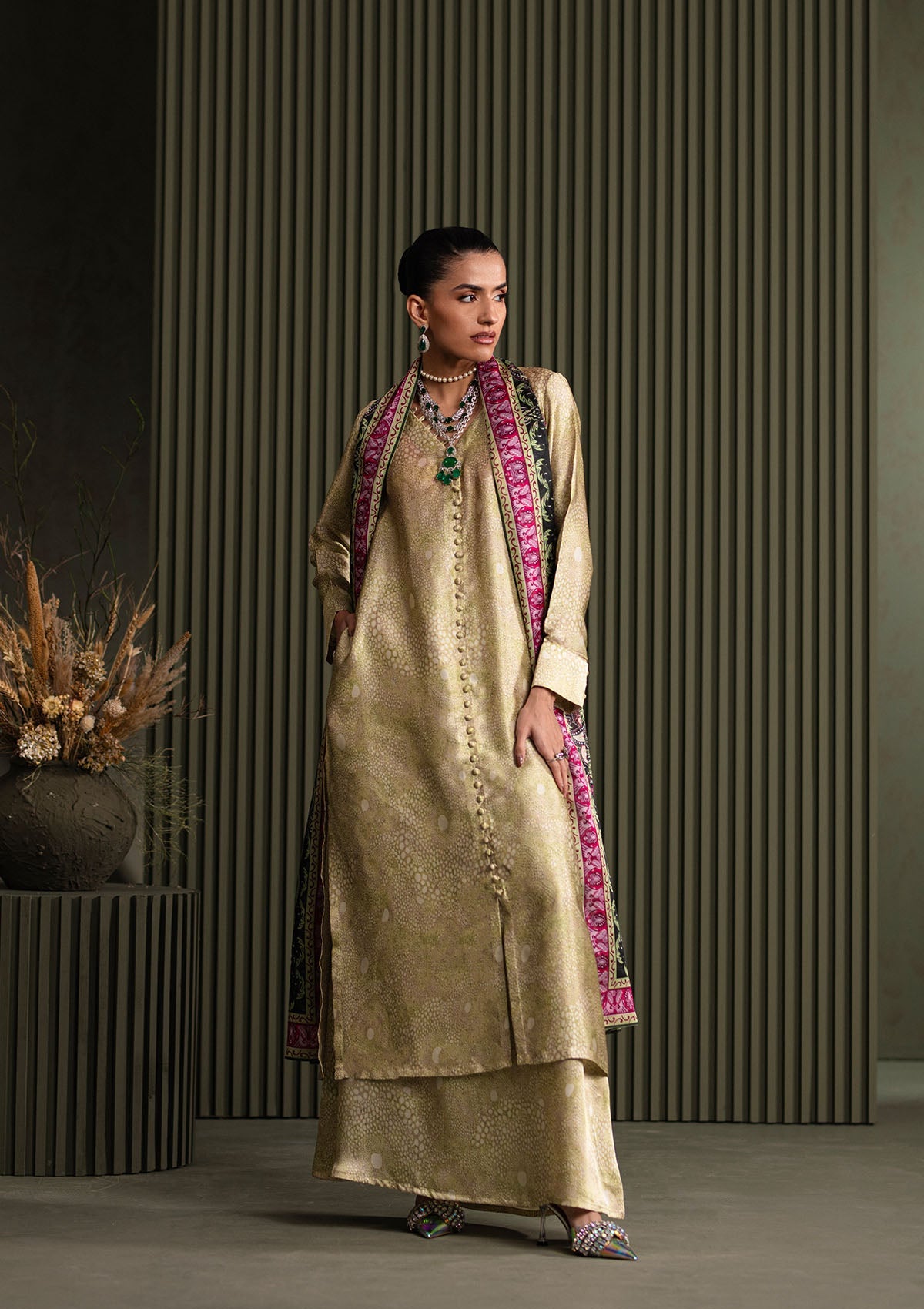 MISS AIK - RTW '25 D1 - LOOK 01 Beige Long Shirt For Luxury Events - Pakistani Designer Wear for Women in UK | Kifat