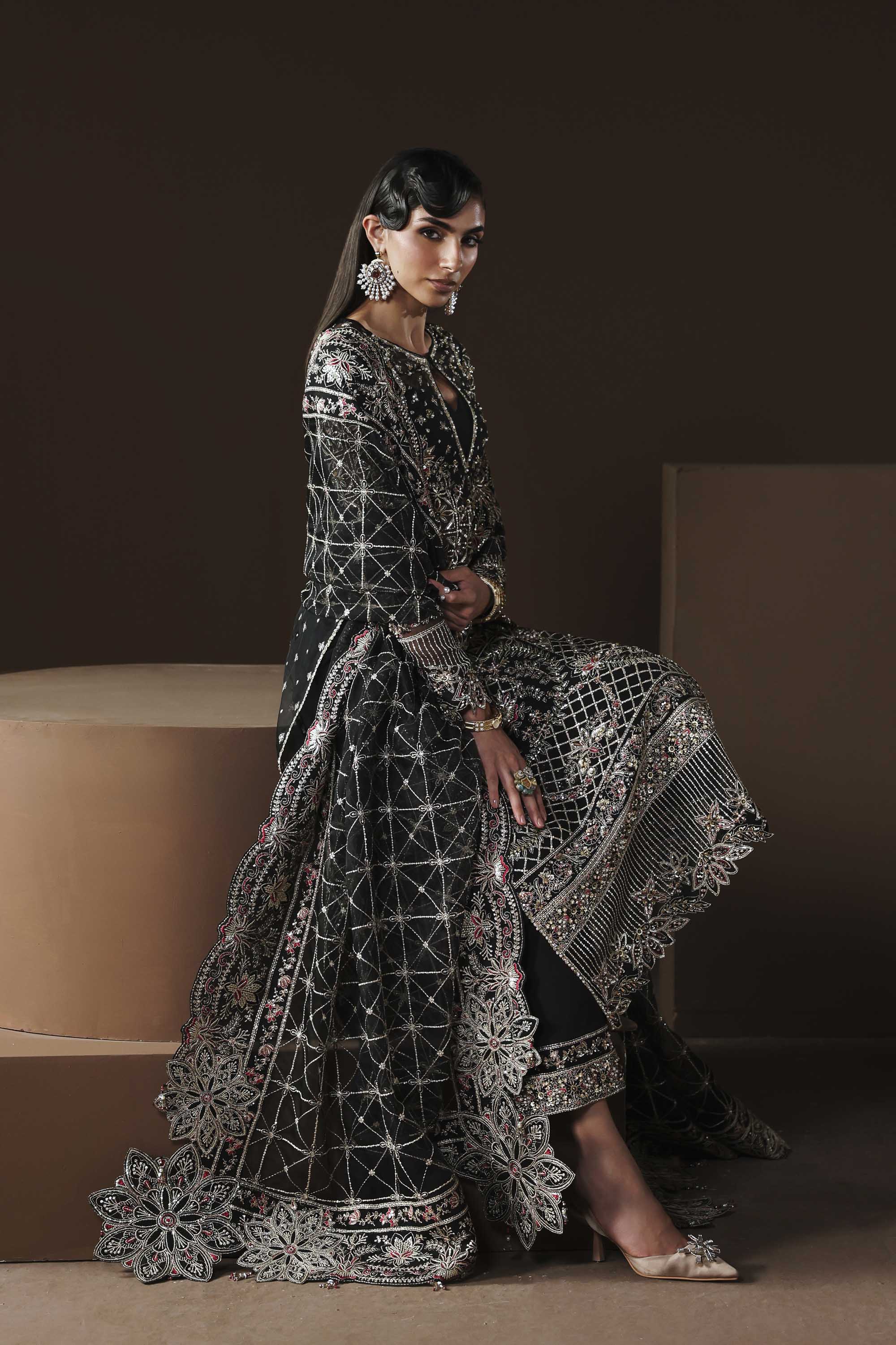 Women Wearing Noir Black Long Shirt For Luxury Formals Events - Pakistani Designer Wear For Women In UK | Kifat