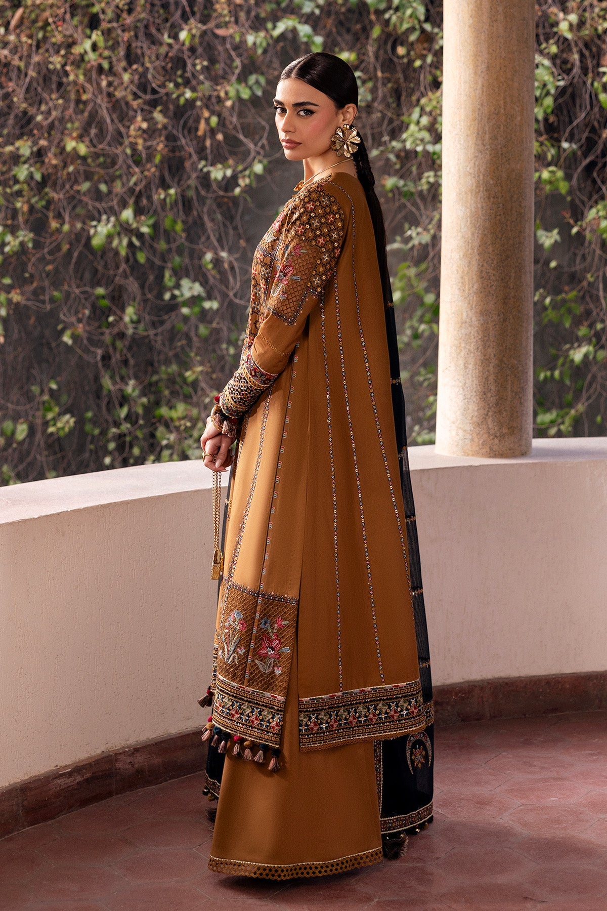 Women Wearing Embroidered Luxury Lawn SL26-D05 Mehndi Long Shirt for Festive Events - Pakistani Designer Wear for Women in UK | Kifat
