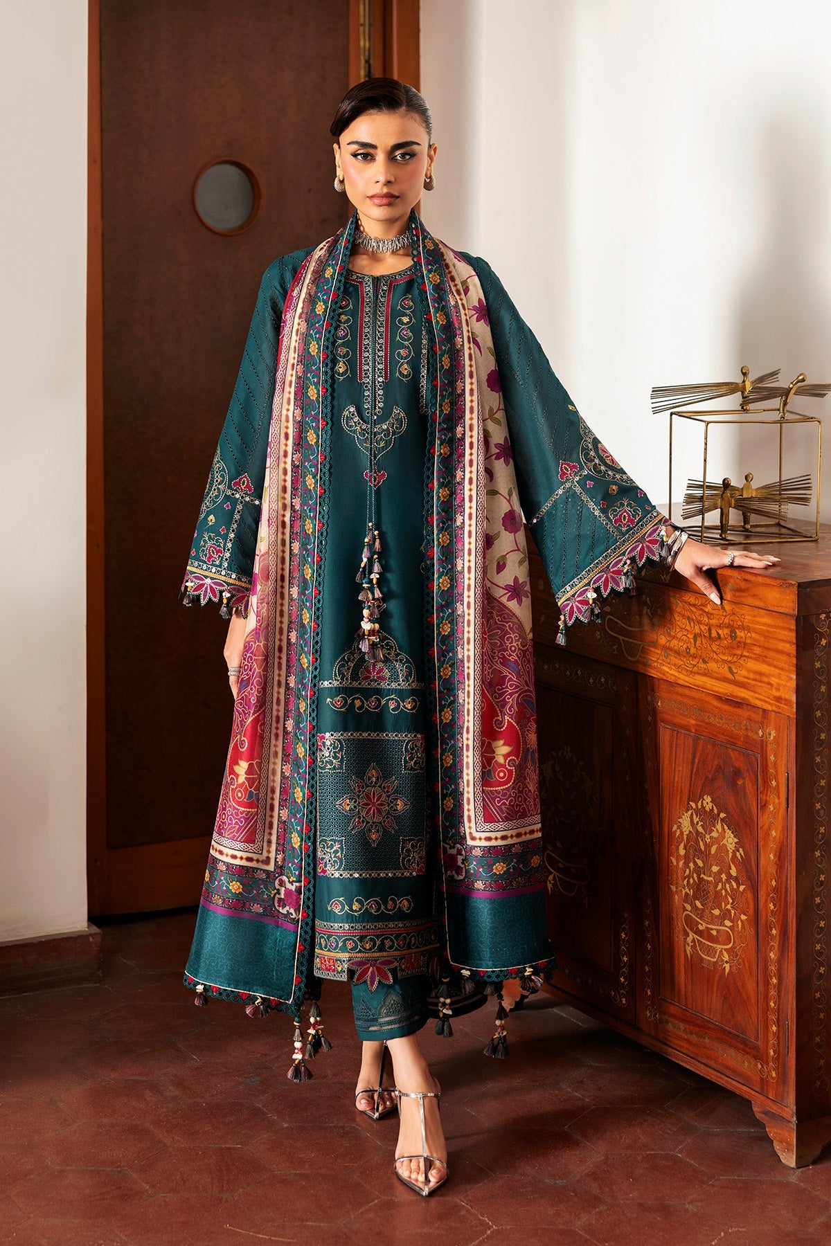 Women Wearing Embroidered Luxury Lawn SL26-D10 Green Long Shirt for Festive Events - Pakistani Designer Wear for Women in UK | Kifat
