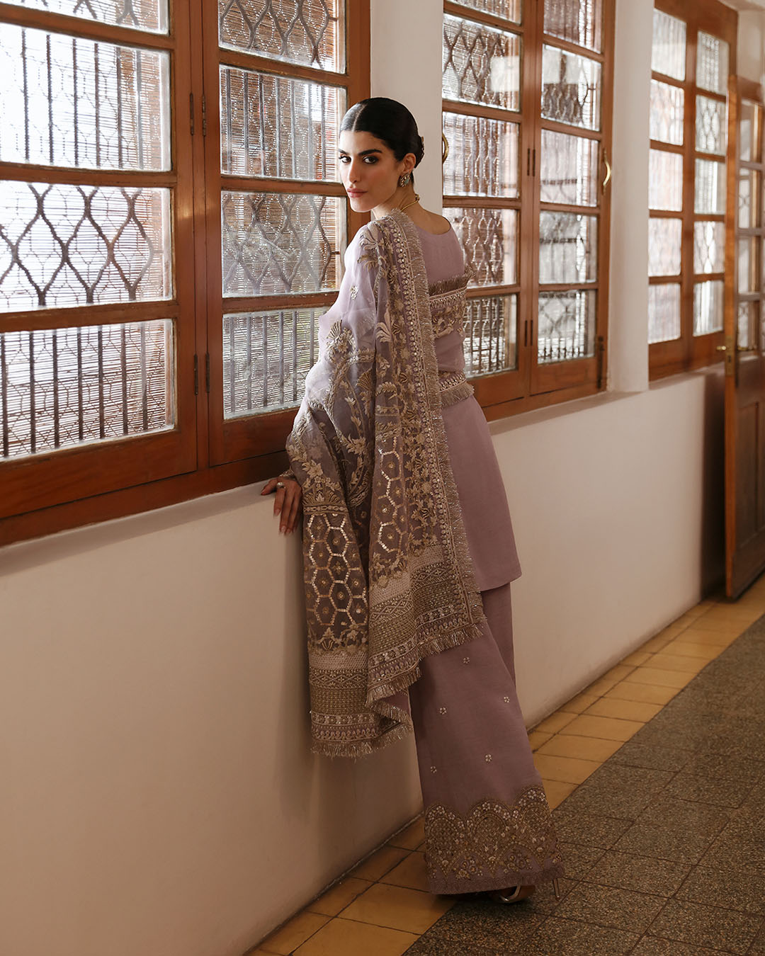Model Wearing Faiza Saqlain Aurene Lilac Shirt with Flated Pants for formal events wear - Pakistani Designer Wear for Women in UK | Kifat
