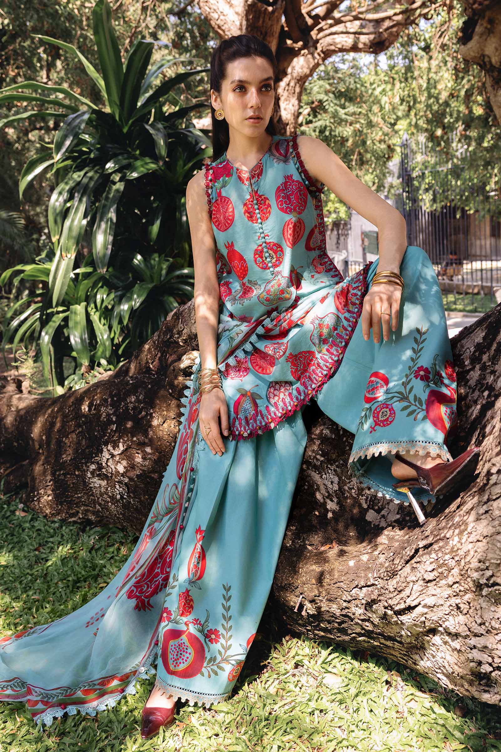 Women Wearing mpt-2903-b Sea Green short shirt with plazo for Festive Events - Pakistani Designer Wear for Women in UK | Kifat
