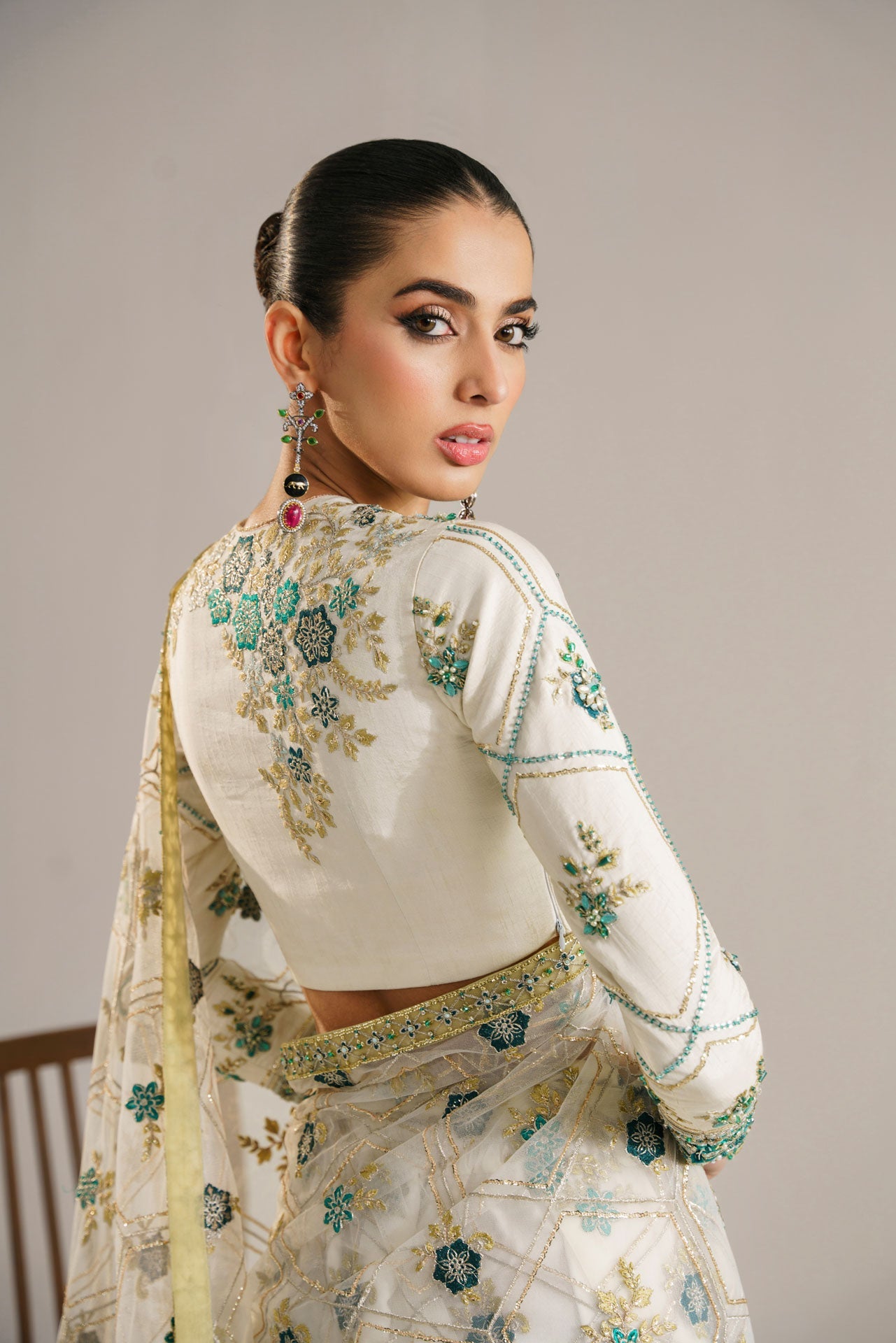 Women Wearing Atika White Saree For Formals Events - Pakistani Designer Wear For Women In UK | Kifat
