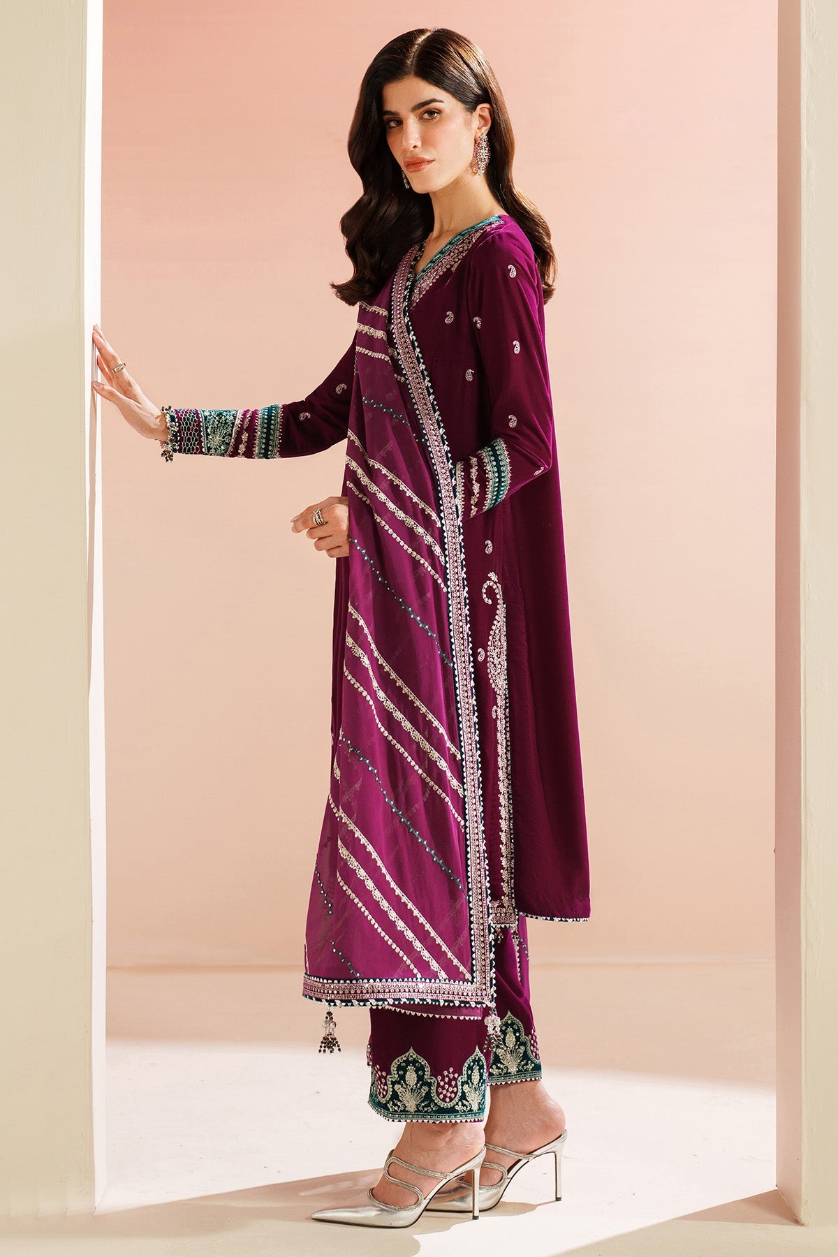 Women Wearing Embroidered Velvet Formal VVF D-6 Purple Long Shirt for Wedding Events - Pakistani Designer Wear for Women in UK | Kifat