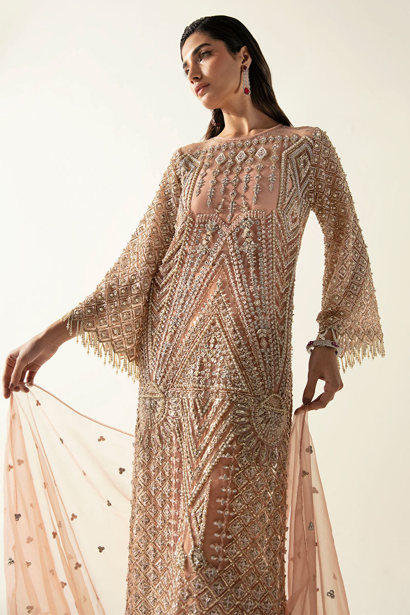 Women Wearing Zaria Peach Long Shirt for Luxury Events - Pakistani Designer Wear for Women in UK | Kifat