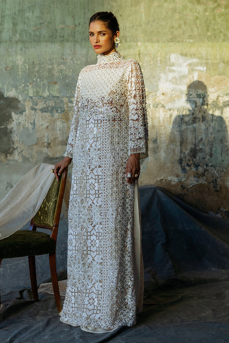 Women Wearing Jasmin Peach Long Shirt for Luxury Events - Pakistani Designer Wear for Women in UK | Kifat