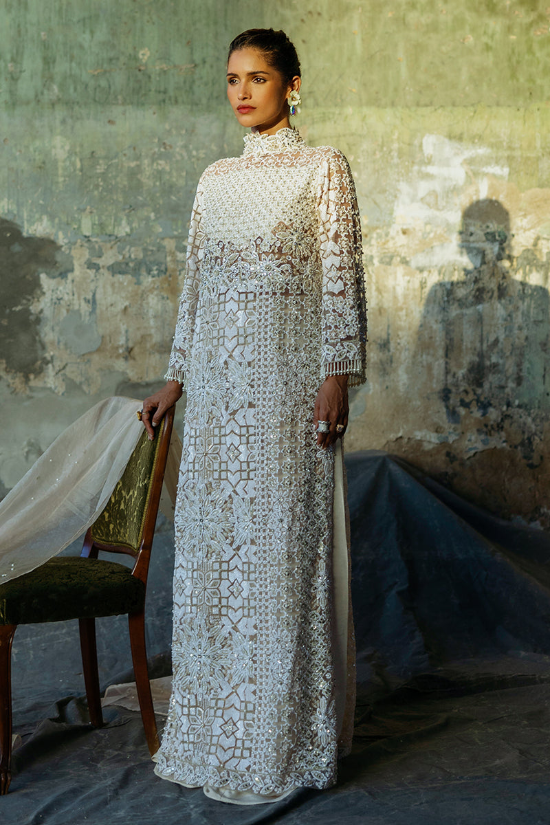 Women Wearing Jasmin Peach Long Shirt for Luxury Events - Pakistani Designer Wear for Women in UK | Kifat