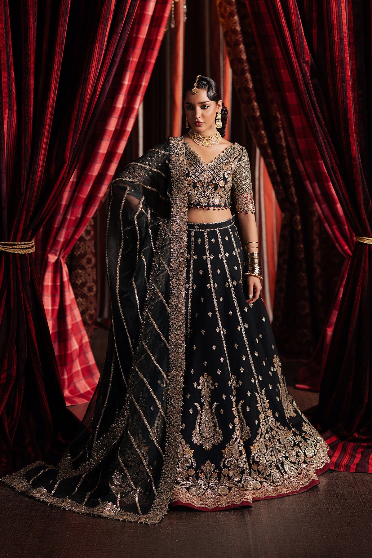 Women Wearing Gulraiz Black Lehnga Choli  For Festive Events - Pakistani Designer Wear For Women In Uk | Kifat
