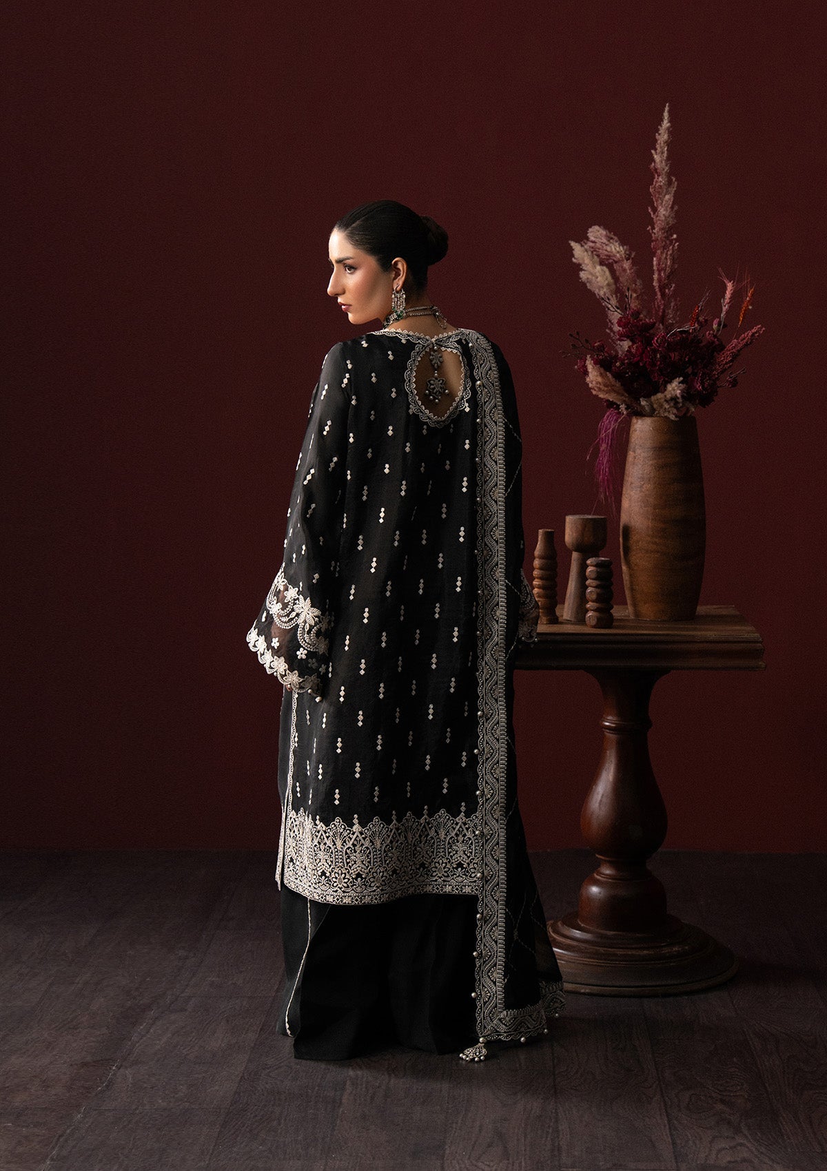 LADY AIK '25 - VOL. 1 - LOOK 02 Black Long Shirt For Luxury Events - Pakistani Designer Wear for Women in UK | Kifat