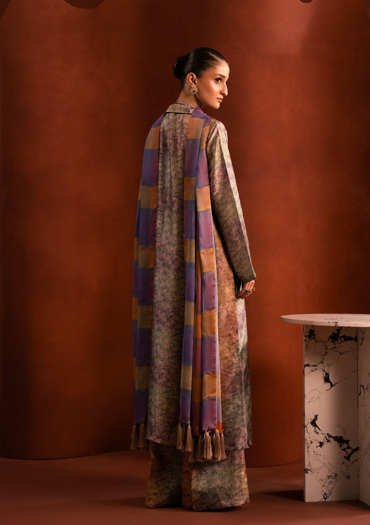MISS AIK - RTW '25 D2 - LOOK 06 Grey Long Shirt For Luxury Events - Pakistani Designer Wear for Women in UK | Kifat