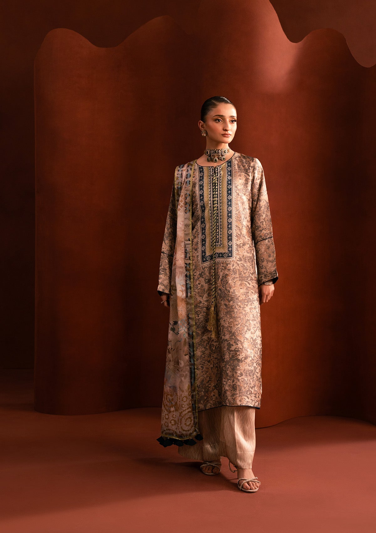 MISS AIK - RTW '25 D2 - LOOK 09 Cream Long Shirt For Luxury Events - Pakistani Designer Wear for Women in UK | Kifat
