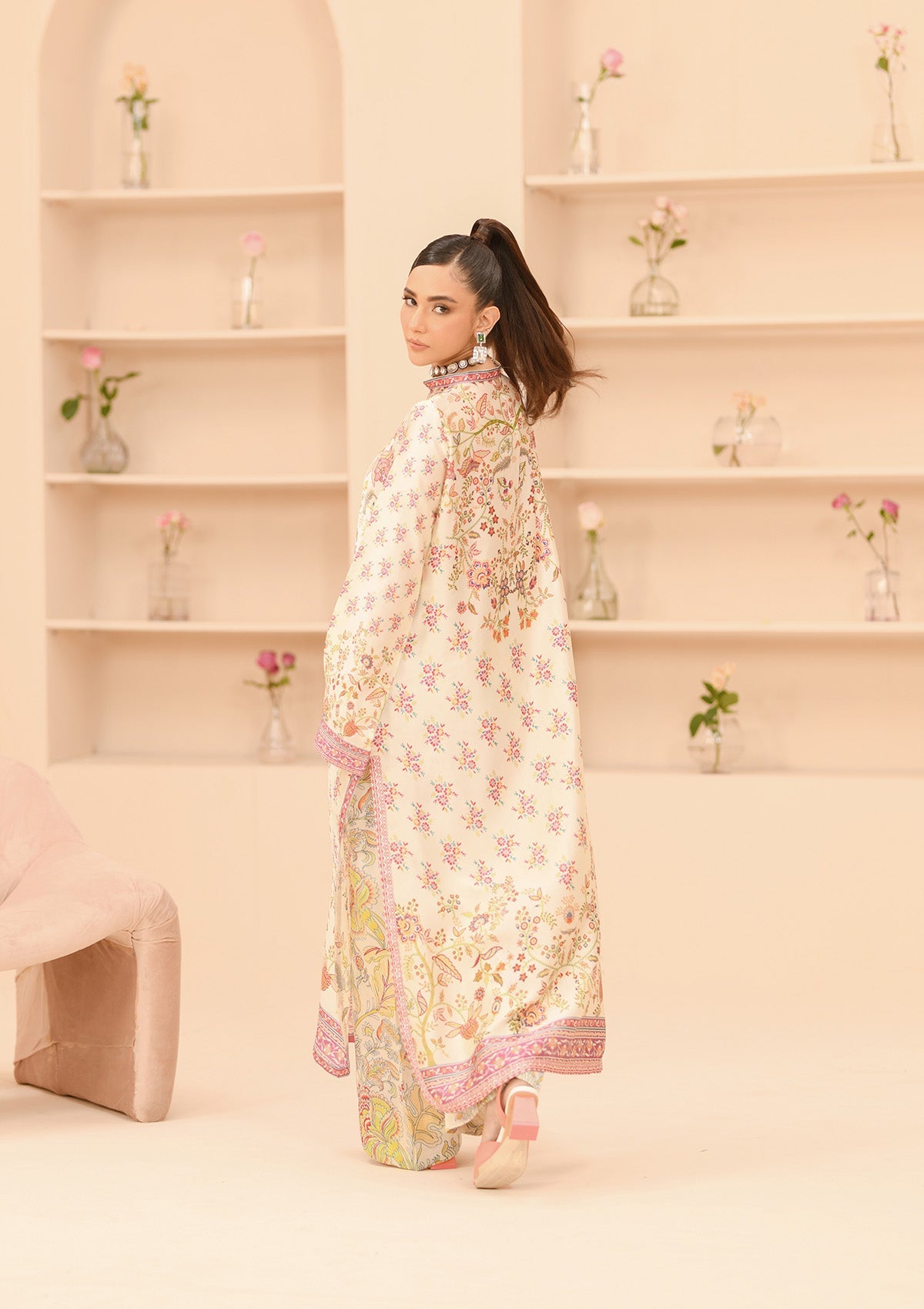 MISS AIK - RTW '24 D1 - LOOK 04 Off White Long Shirt For Luxury Events - Pakistani Designer Wear for Women in UK | Kifat