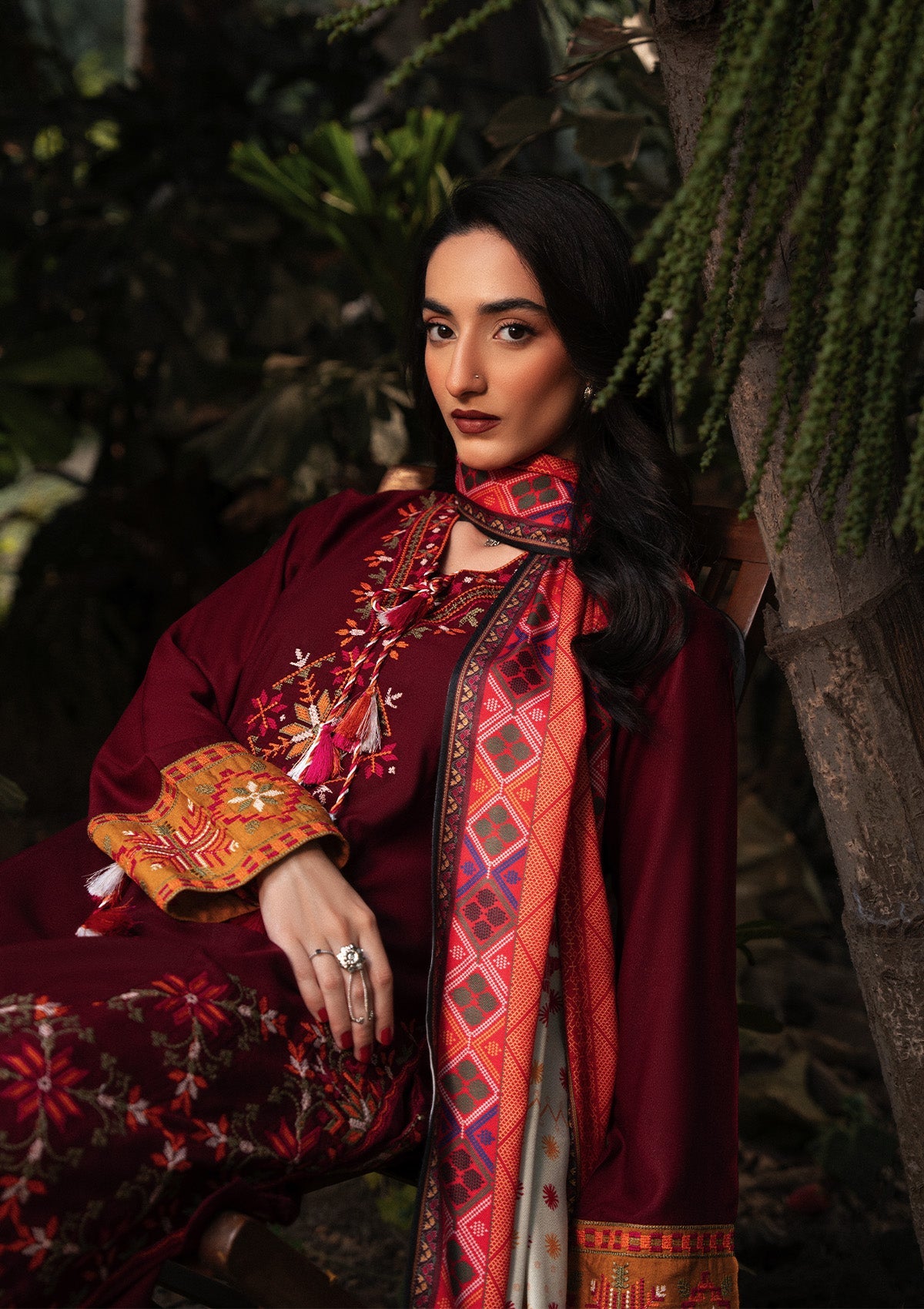 AIK ROZ '25 D1 - KARANDI - LOOK 05 Red Mid Length shirt For Casual Events - Pakistani Designer Wear for Women in UK | Kifat