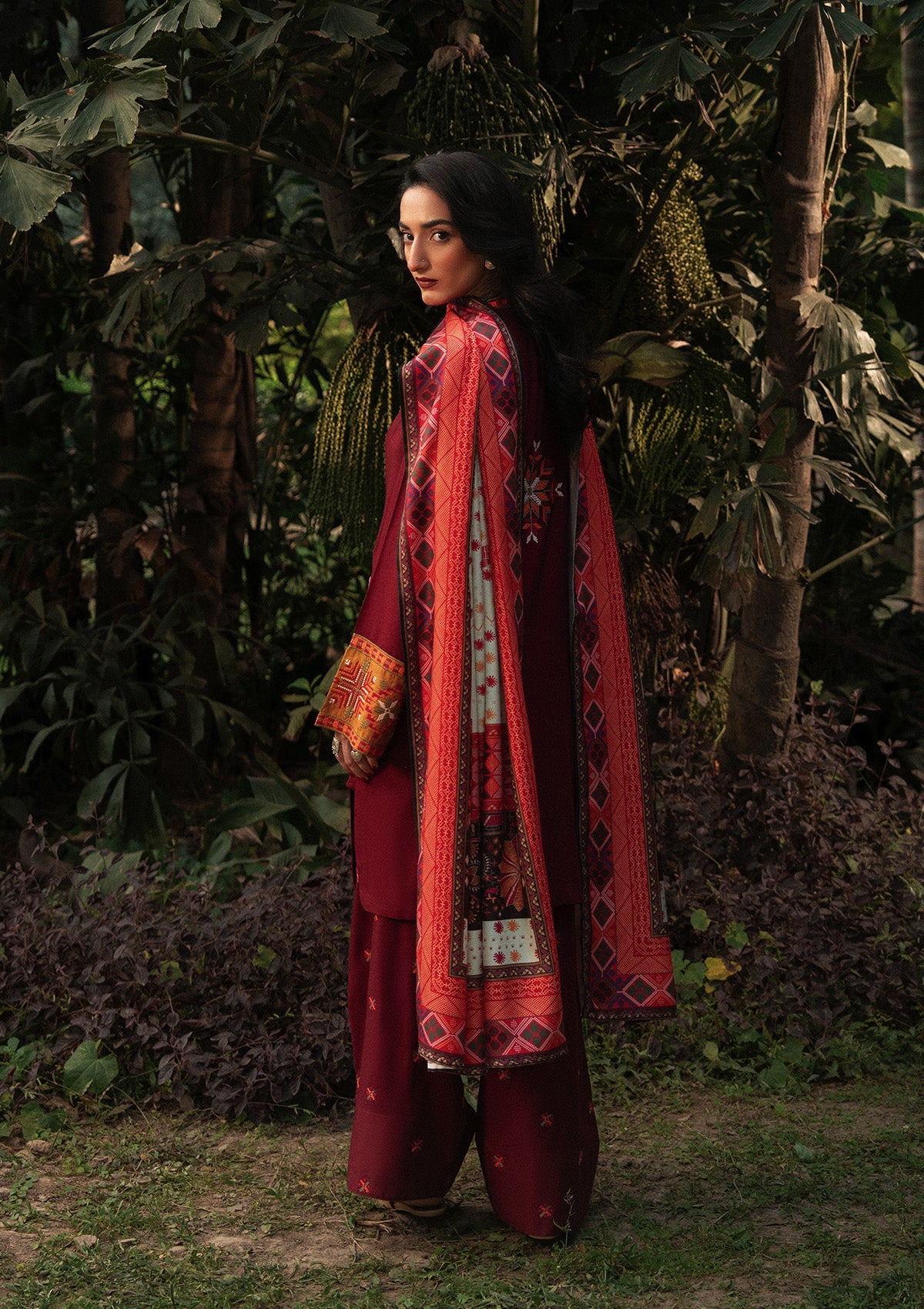 AIK ROZ '25 D1 - KARANDI - LOOK 05 Red Mid Length shirt For Casual Events - Pakistani Designer Wear for Women in UK | Kifat