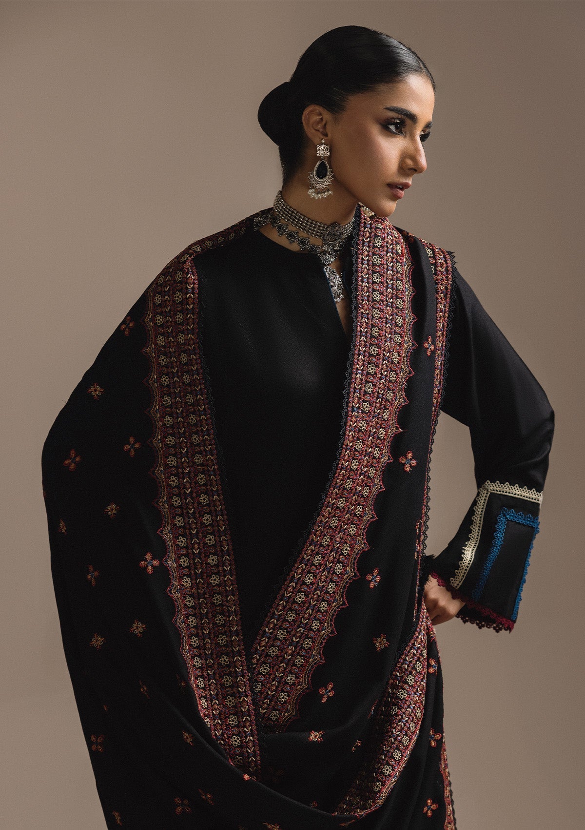 AIK ROZ '25 D3 - KARANDI - LOOK 02 Black Long Shirt For Casual Events - Pakistani Designer Wear for Women in UK | Kifat