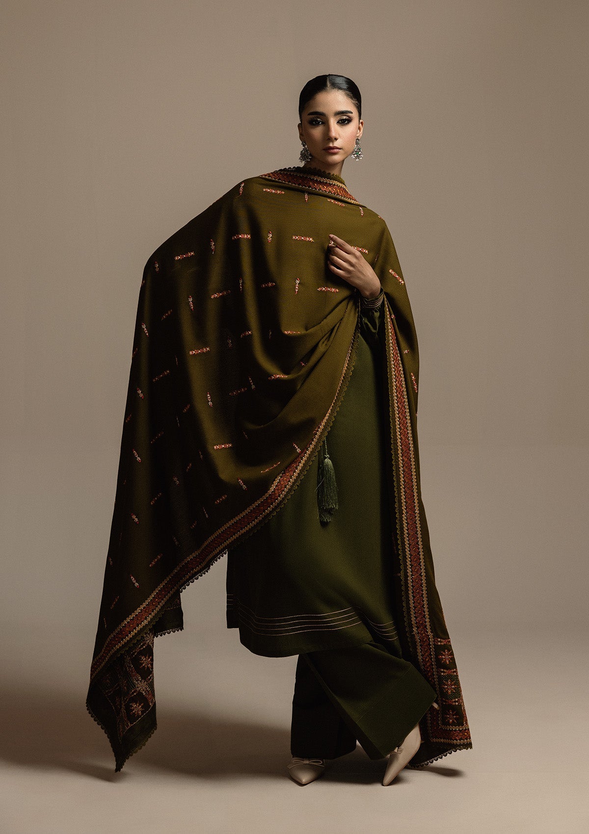 AIK ROZ '25 D3 - KARANDI - LOOK 05 Olive Long Shirt For Casual Events - Pakistani Designer Wear for Women in UK | Kifat