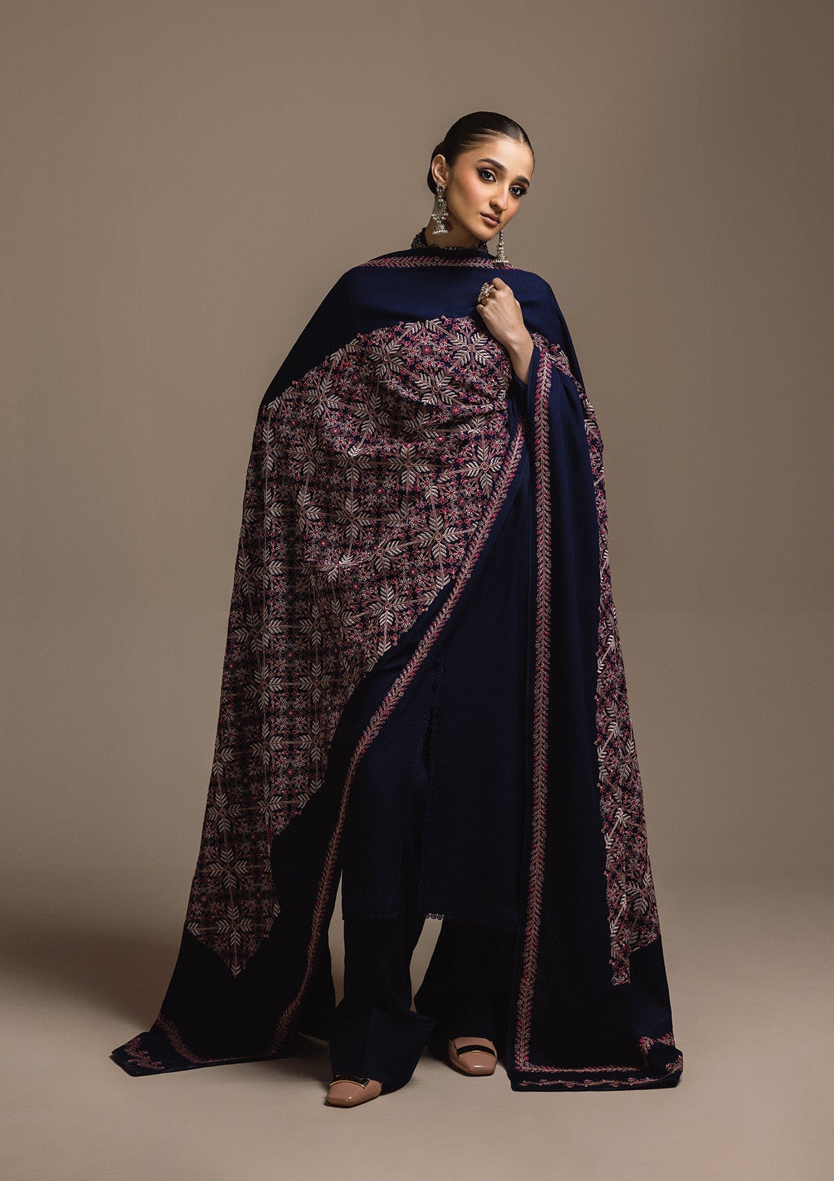 AIK ROZ '25 D3 - KARANDI - LOOK 06 Navy Blue Long Shirt For Casual Events - Pakistani Designer Wear for Women in UK | Kifat