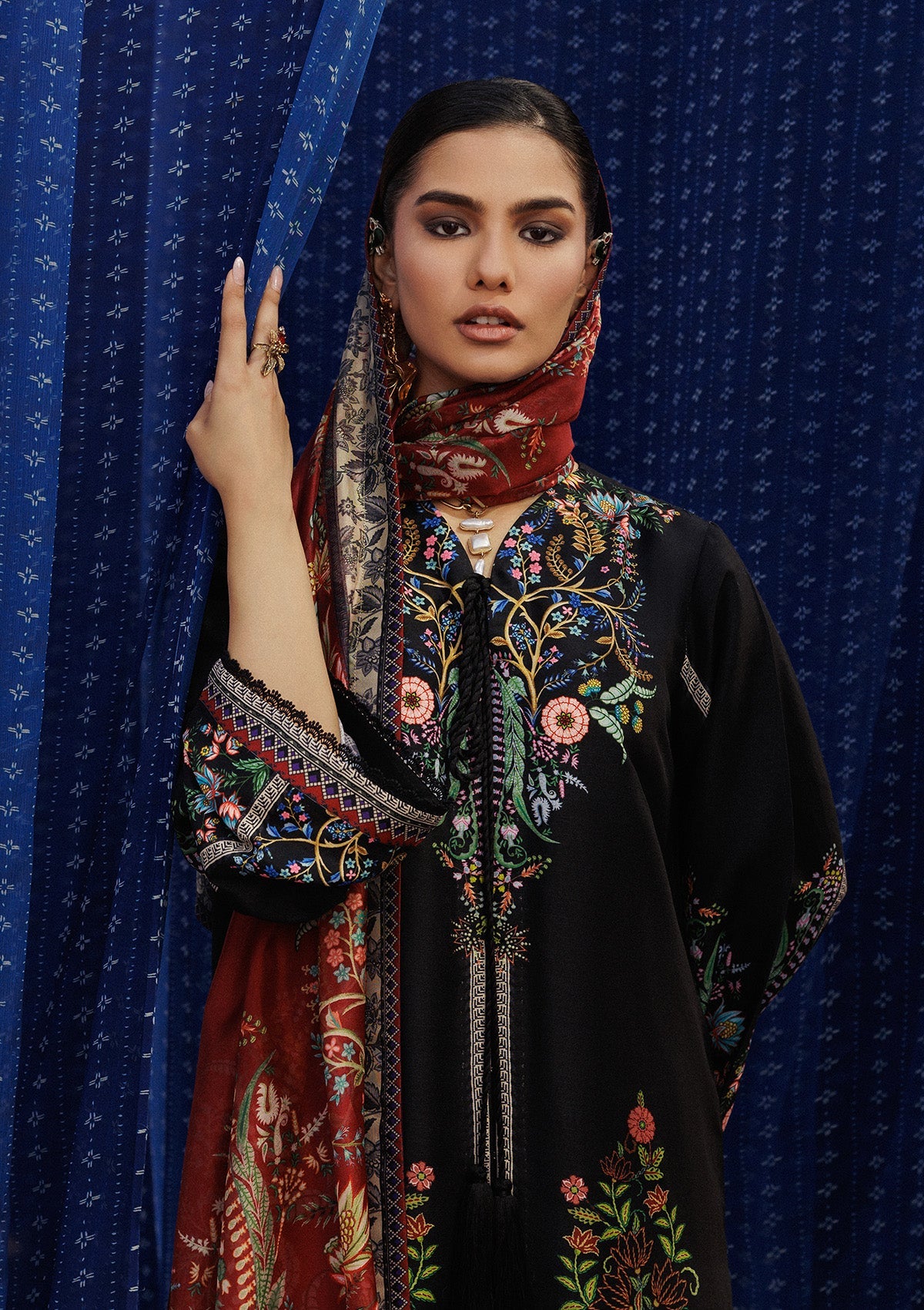 AIK ROZ '25 D2 - KHADDAR - LOOK 01 Black Front Open Shirt For Casual Events - Pakistani Designer Wear for Women in UK | Kifat