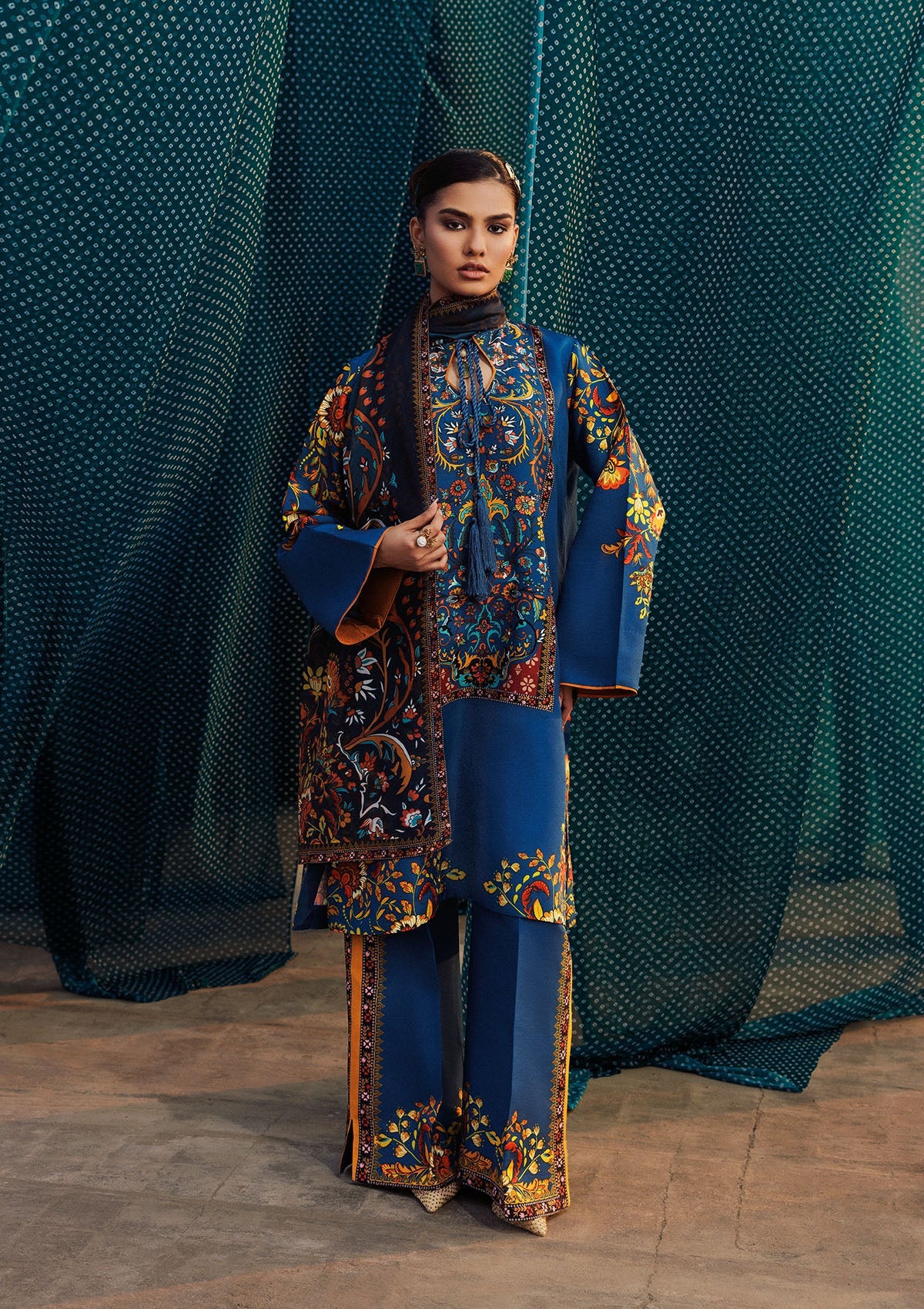 AIK ROZ '25 D2 - KHADDAR - LOOK 03 Blue Short Shirt For Casual Events - Pakistani Designer Wear for Women in UK | Kifat