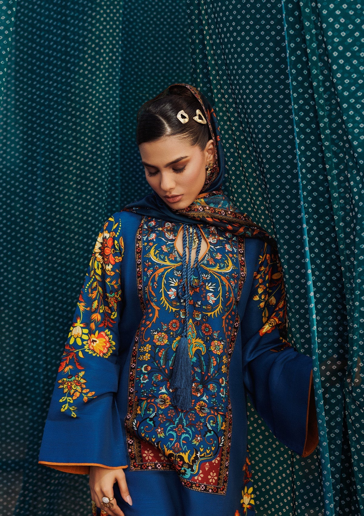 AIK ROZ '25 D2 - KHADDAR - LOOK 03 Blue Short Shirt For Casual Events - Pakistani Designer Wear for Women in UK | Kifat