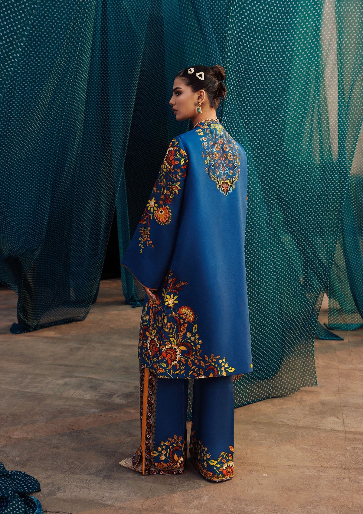 AIK ROZ '25 D2 - KHADDAR - LOOK 03 Blue Short Shirt For Casual Events - Pakistani Designer Wear for Women in UK | Kifat