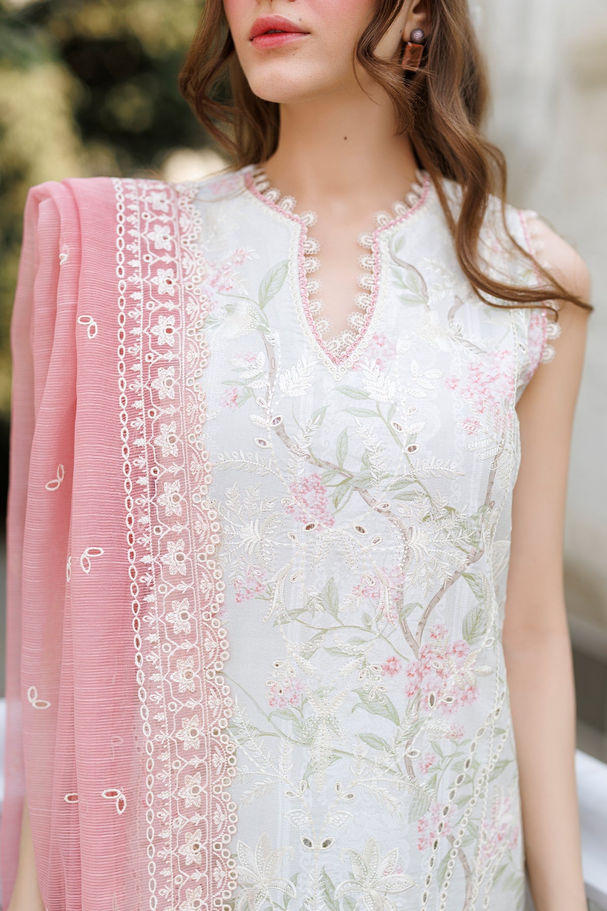 Women Wearing Aurevia Off White Long Shirt  For Luxury Events - Pakistani Designer Wear For Women In Uk | Kifat